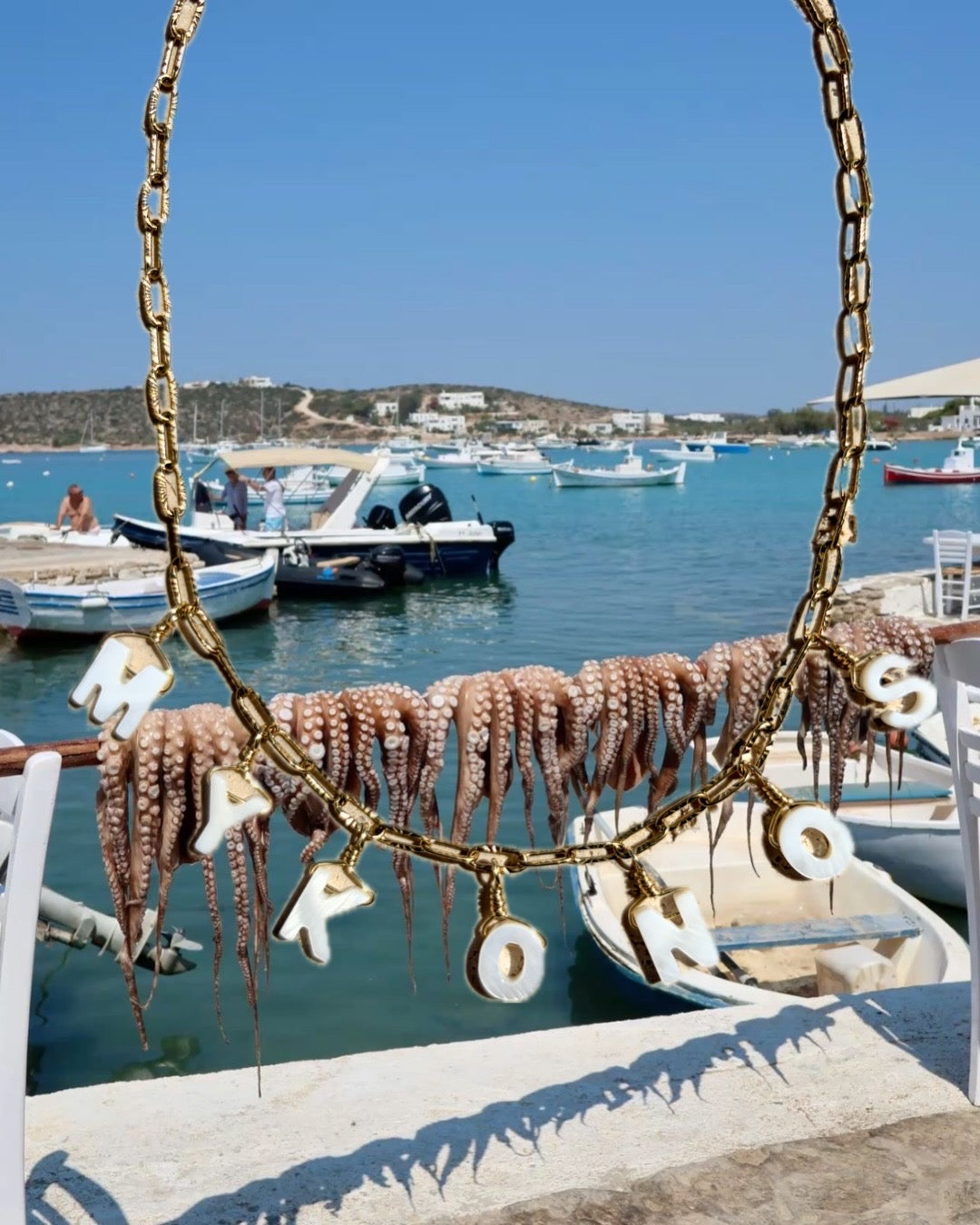 Collier message “Les cartes postales”