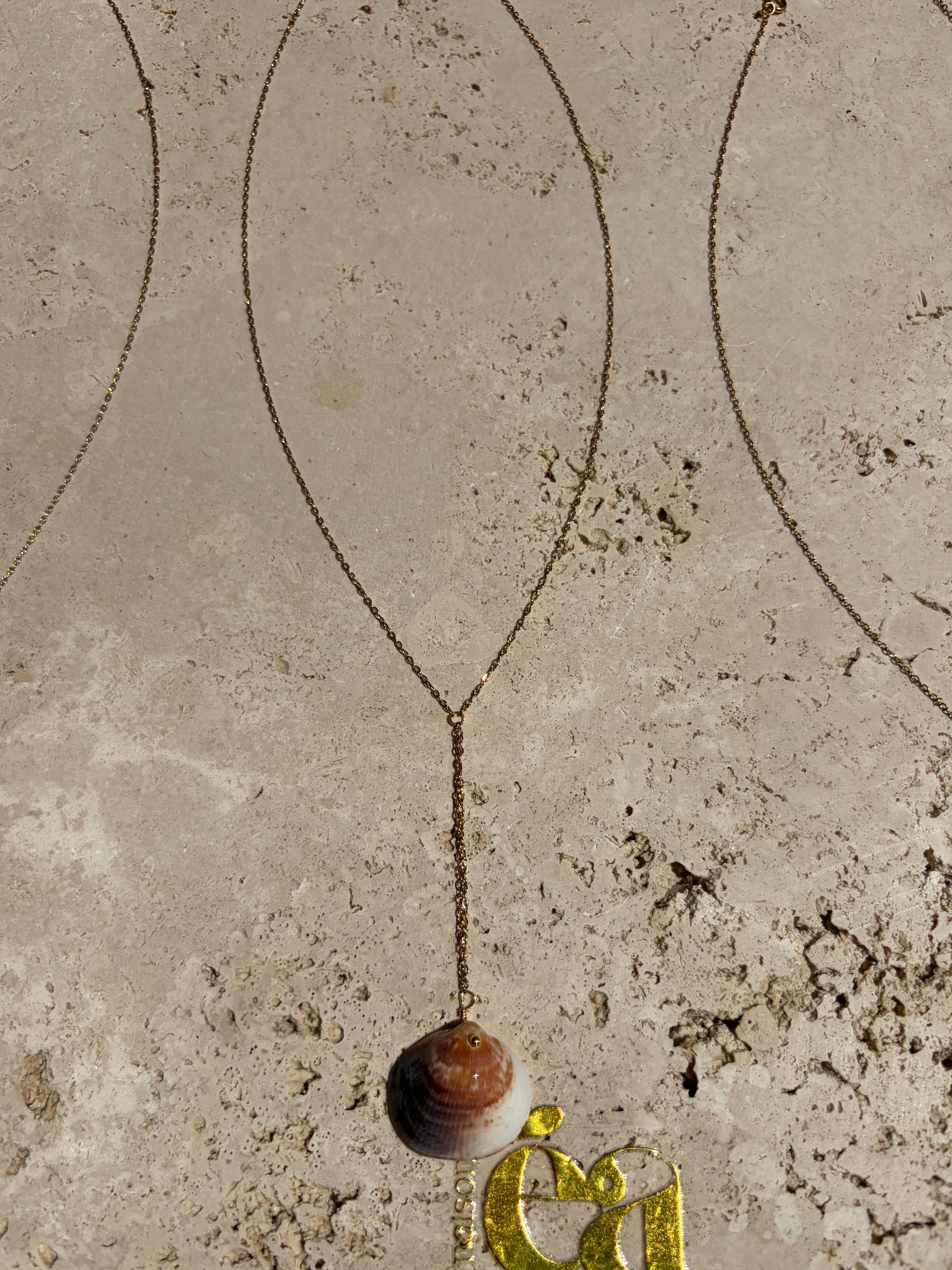 Sautoir coquillages "Les îles Bréhat"