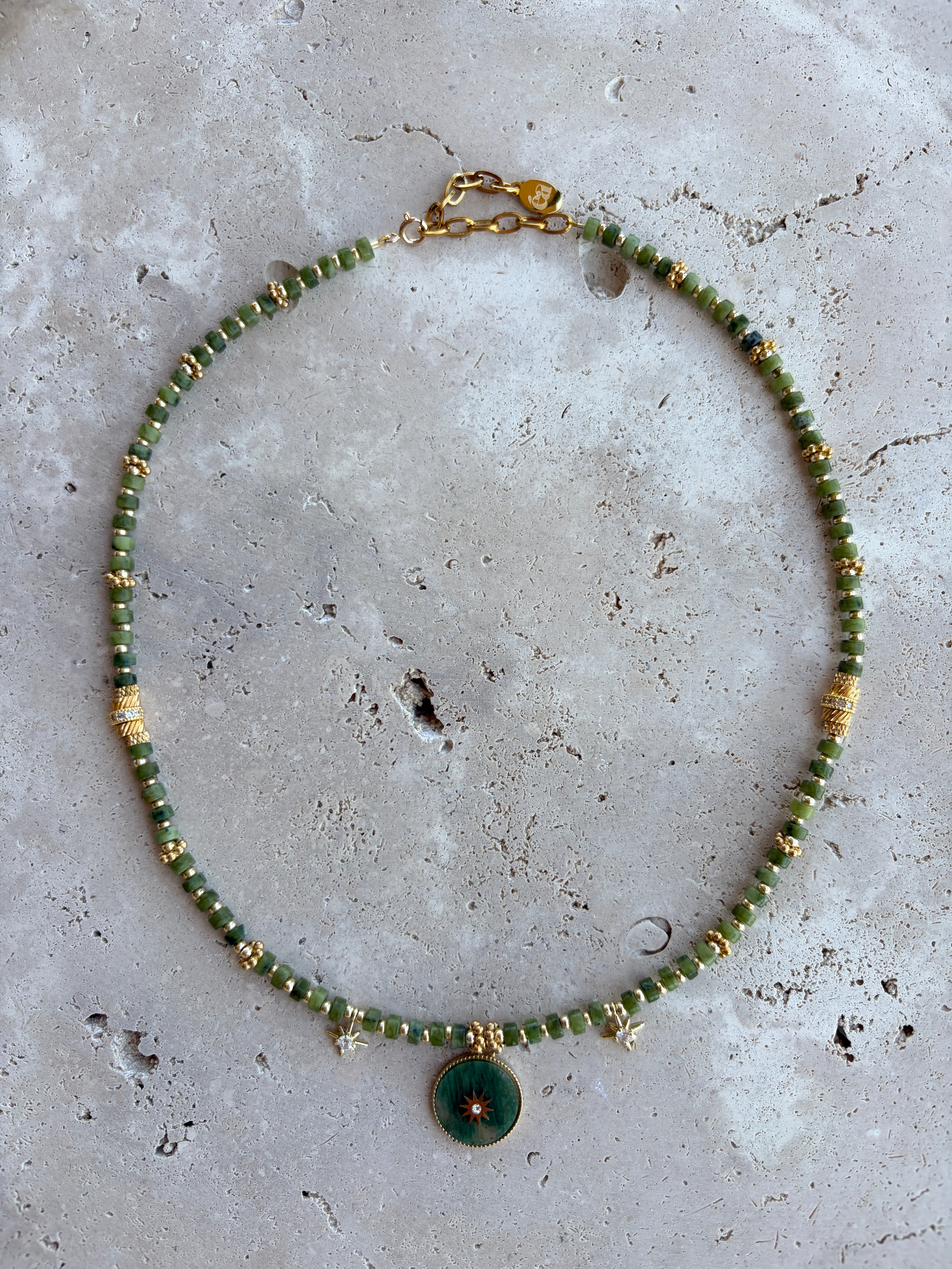 Collier Lumae