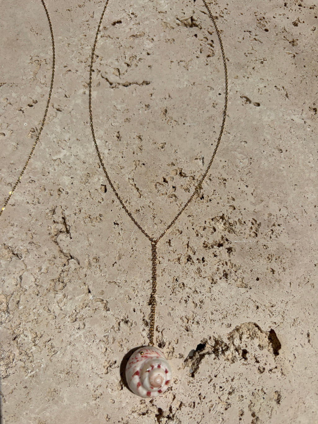 Sautoir coquillages "Les îles Bréhat"