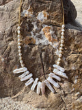 Collier Solis