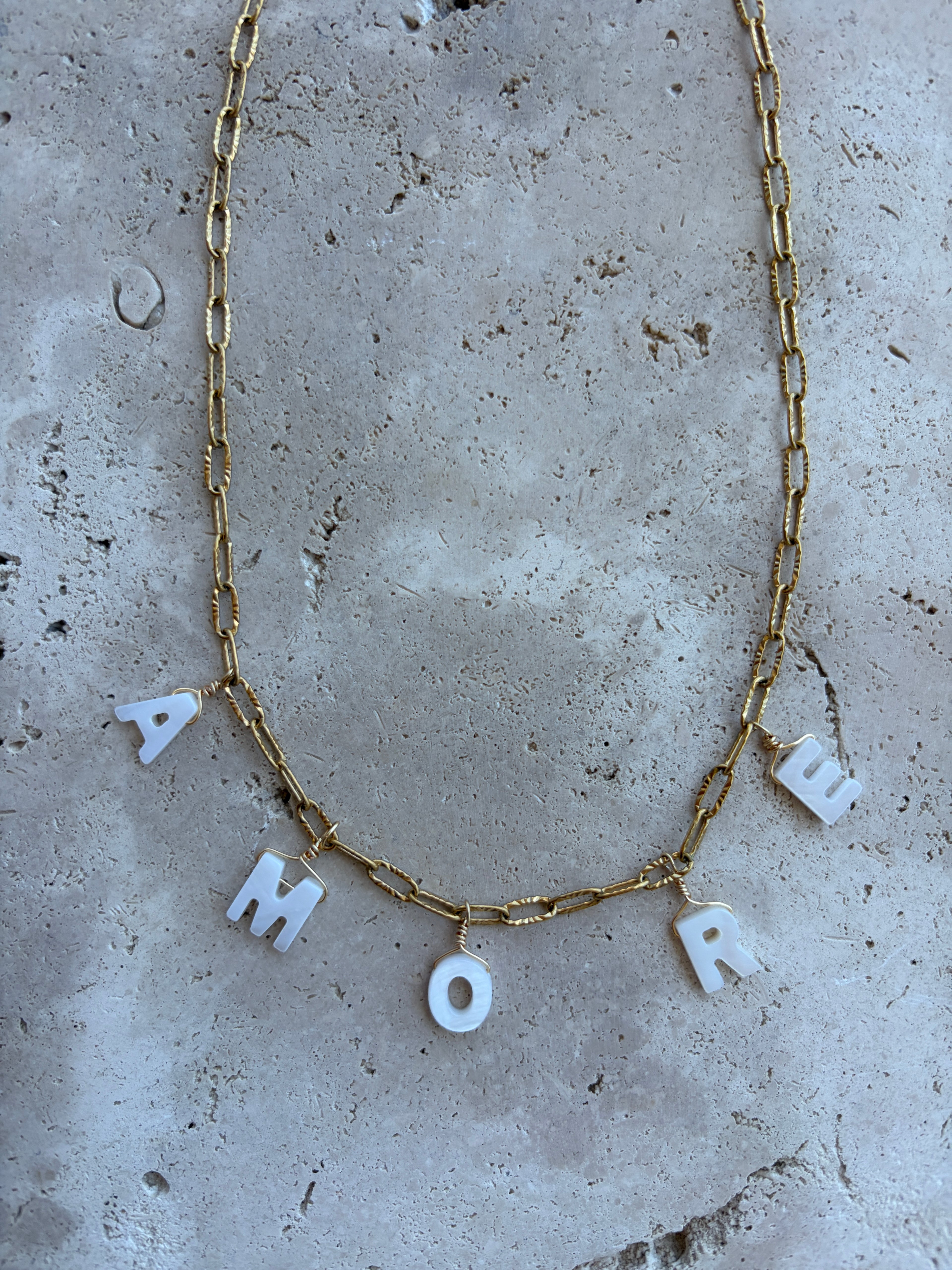 Collier message "Amore"