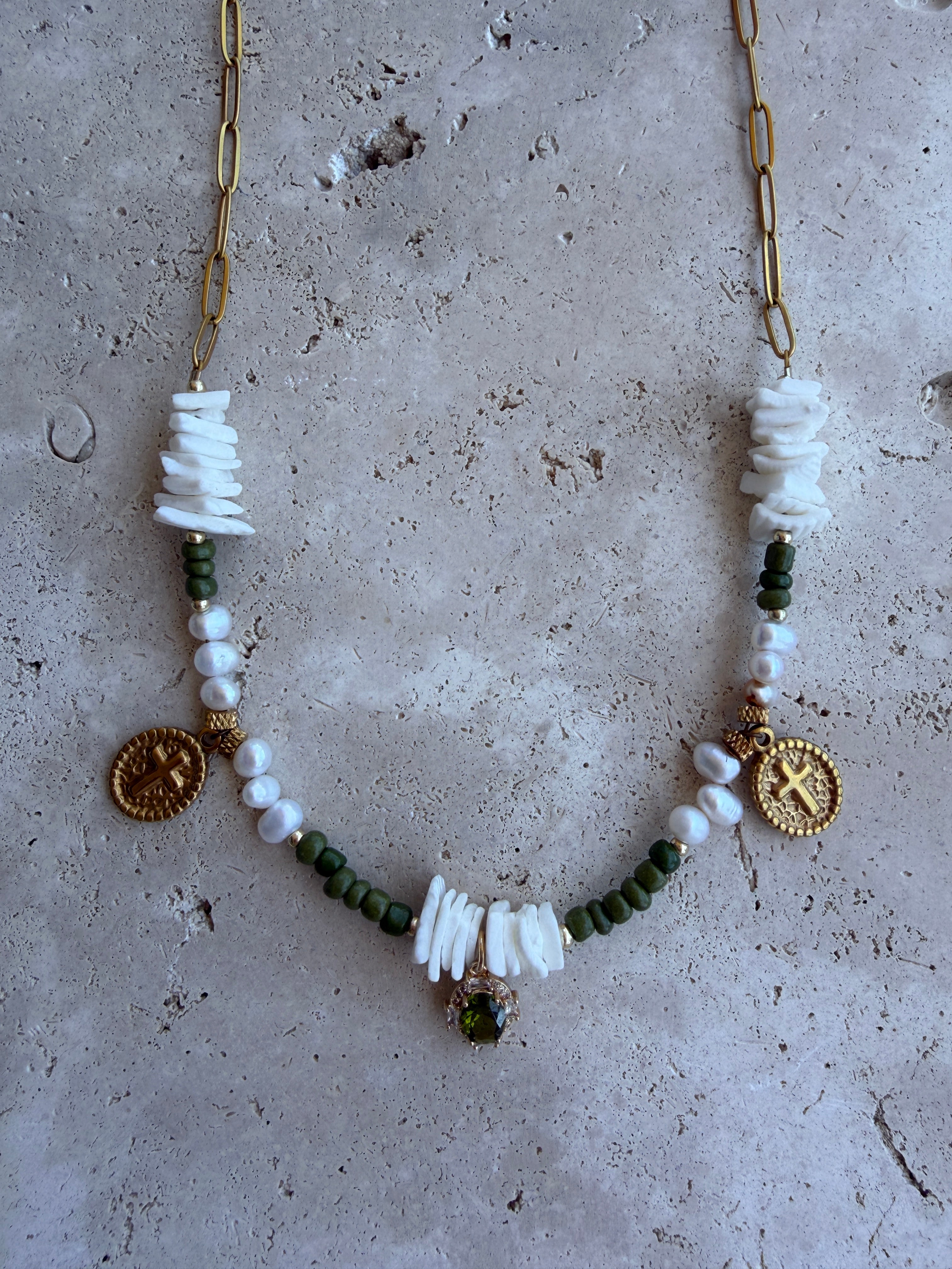 Collier Holy